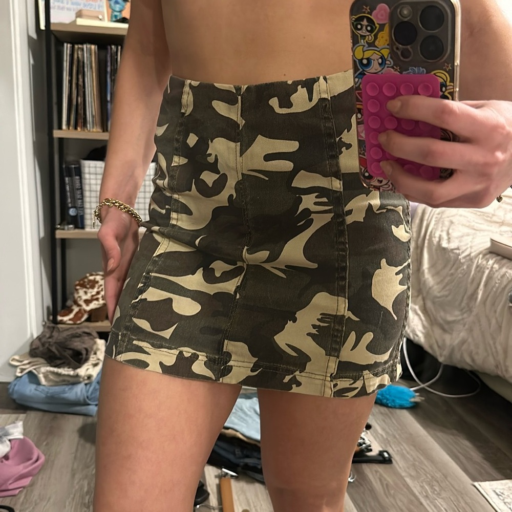 Camo pencil skirt